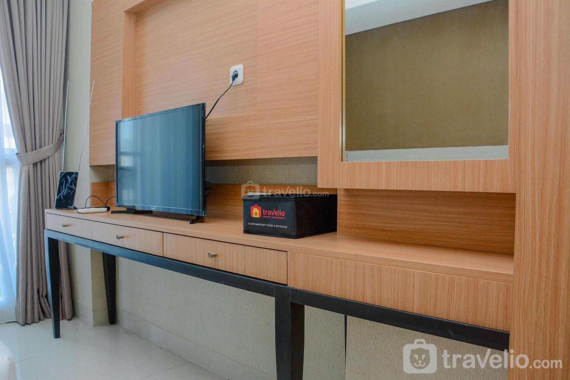 Comfy And Modern At Elpis By Travelio